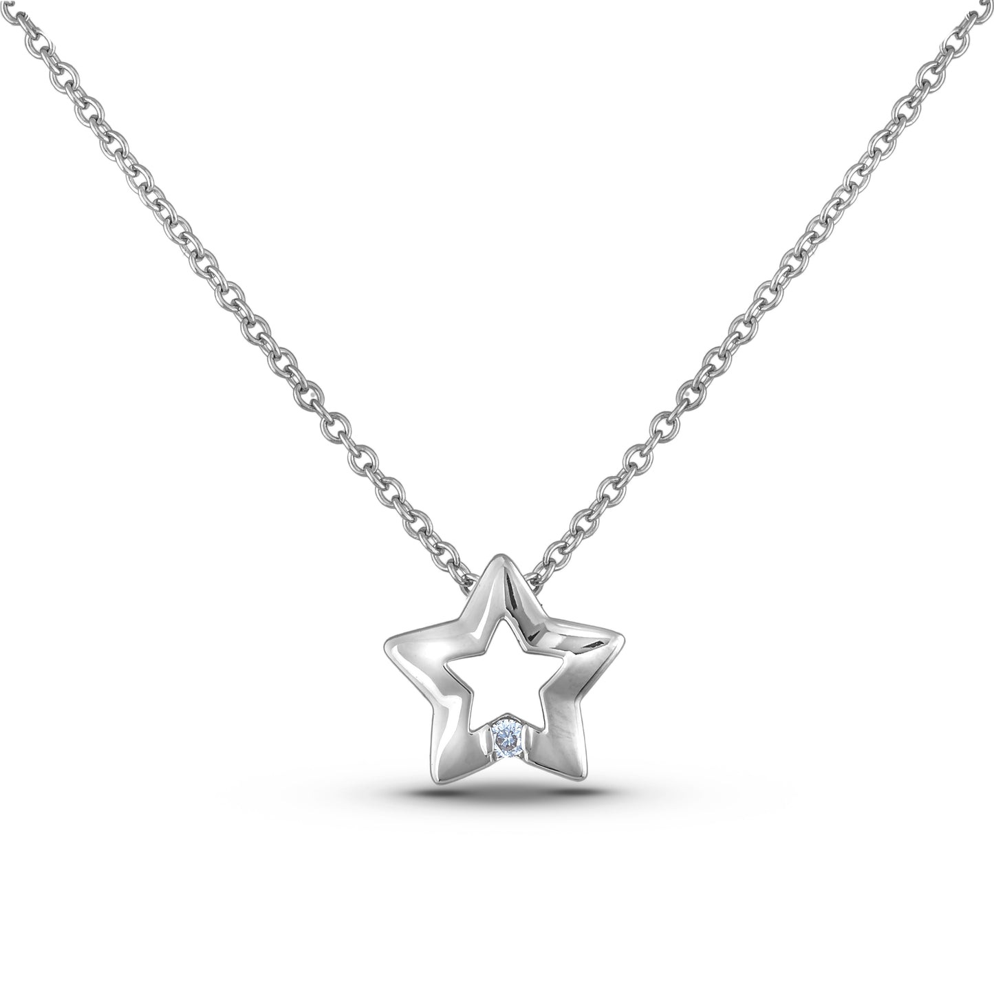Sterling silver star pendant featuring a round brilliant cut, canadian diamond.
